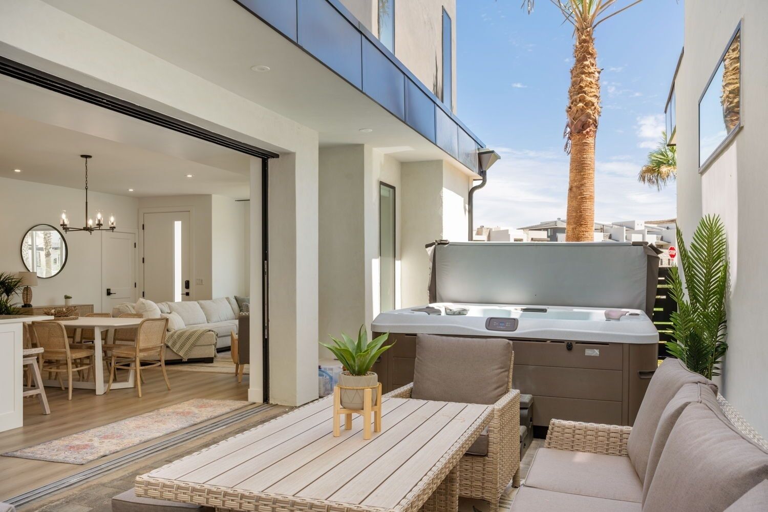 Maison, 5 chambres | Restauration en plein air
