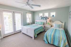 3 bedrooms, free WiFi, bed sheets - Lake View, Community Pool, Short Walk to Beach Access (Santa Rosa Beach)