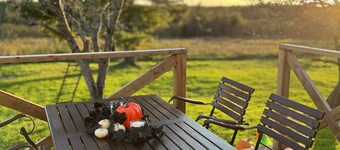 Luxury Farmstaycation - The Moose River Cottage at Lindsay Lake Farms