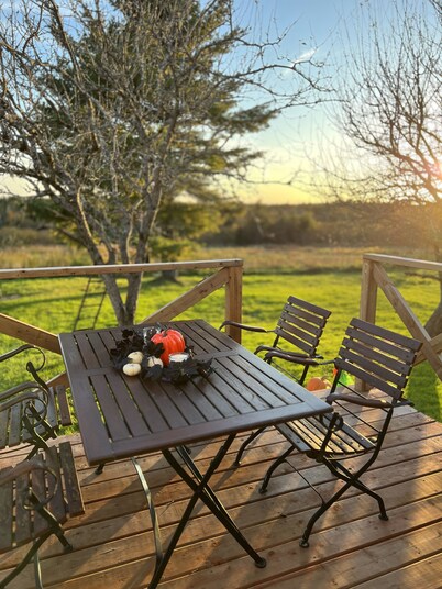 Luxury Farmstaycation - The Moose River Cottage at Lindsay Lake Farms