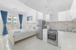 1 개의 침실, 무료 WiFi