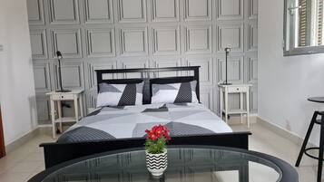 3 多间卧室、熨斗/熨衣板、WiFi、床单