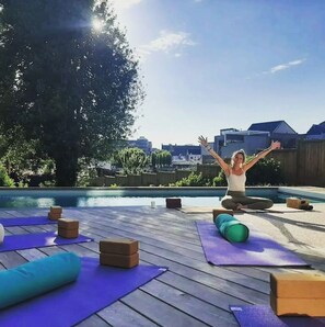 Pool - Zennon II - Feel Good (Geraardsbergen)