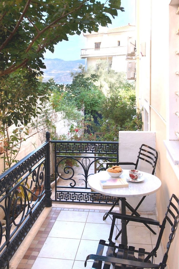 Deluxe King Suite | View from room