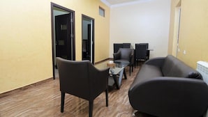 Family Suite | Living area - MBM HOTEL YEREVAN (Yerevan)