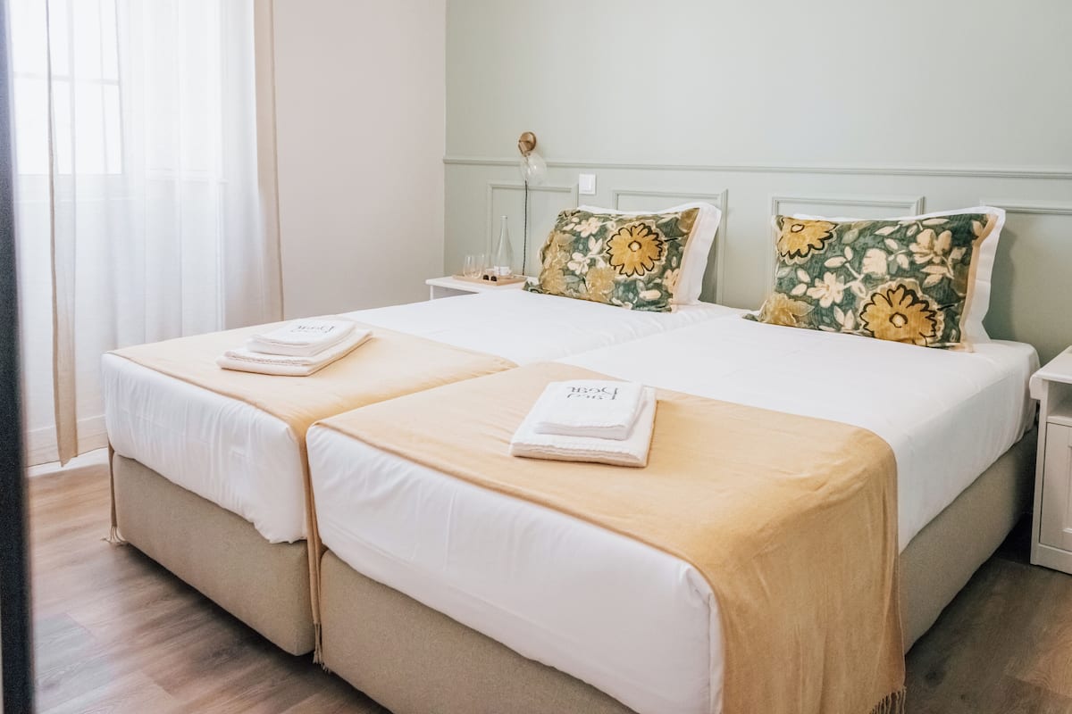 Double/Twin - Shared bathroom | Caja fuerte, tabla de planchar con plancha, wifi gratis