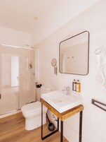 Double Room | Bathroom | Shower, hair dryer, towels