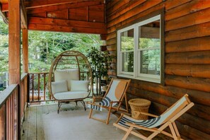 Terrace/patio - Lakefront Swan Lake Retreat • Fire Pit, Deck & Cabana (Swan Lake)