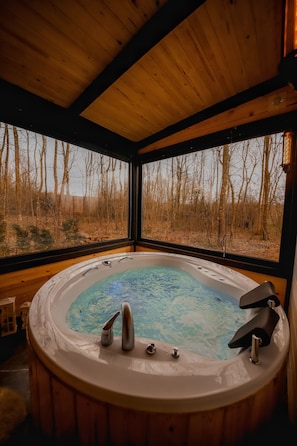 Premium Cabin | Bathroom | Hair dryer, bathrobes, bidet, towels