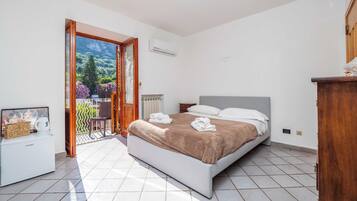 Quadrupla familiare | Copriletto in piuma, Wi-Fi gratuito
