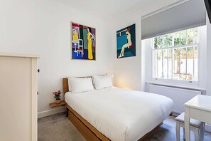 Appartement, 1 très grand lit et 1 canapé-lit