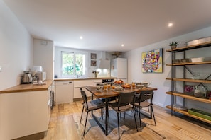 Fridge, microwave, oven, dishwasher