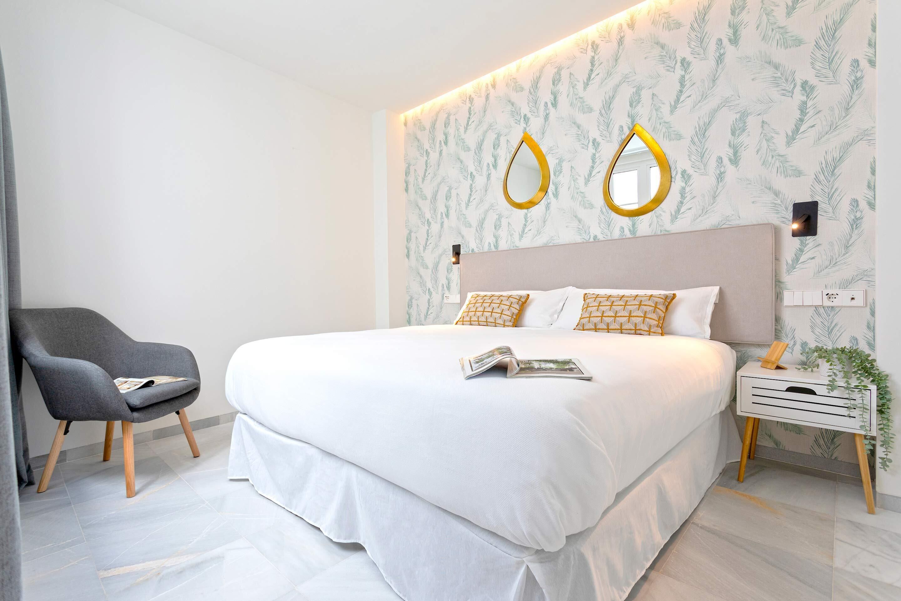 1 slaapkamer, een strijkplank/strijkijzer, wifi, beddengoed