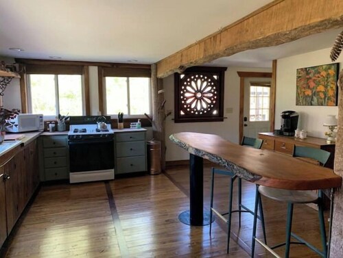 Handcrafted Rustic Cabin on the Bourbon Trail