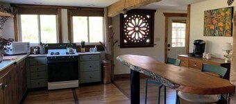 Handcrafted Rustic Cabin on the Bourbon Trail