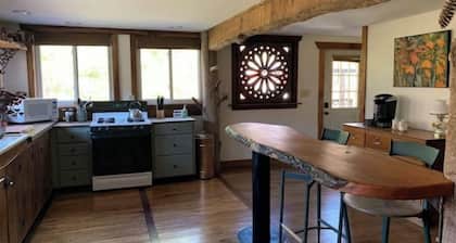 Handcrafted Rustic Cabin on the Bourbon Trail