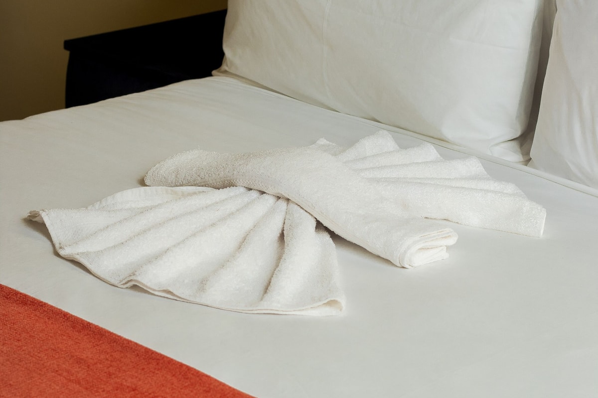 comfort double room | 1 bedroom, desk, iron/ironing board, free wifi