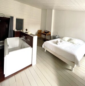 3 soverom, strykejern/-brett, wi-fi (inkludert) og sengetøy