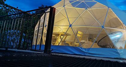 Romantic glamping at Vista Hermosa, enjoy nature in a private and cozy environment.