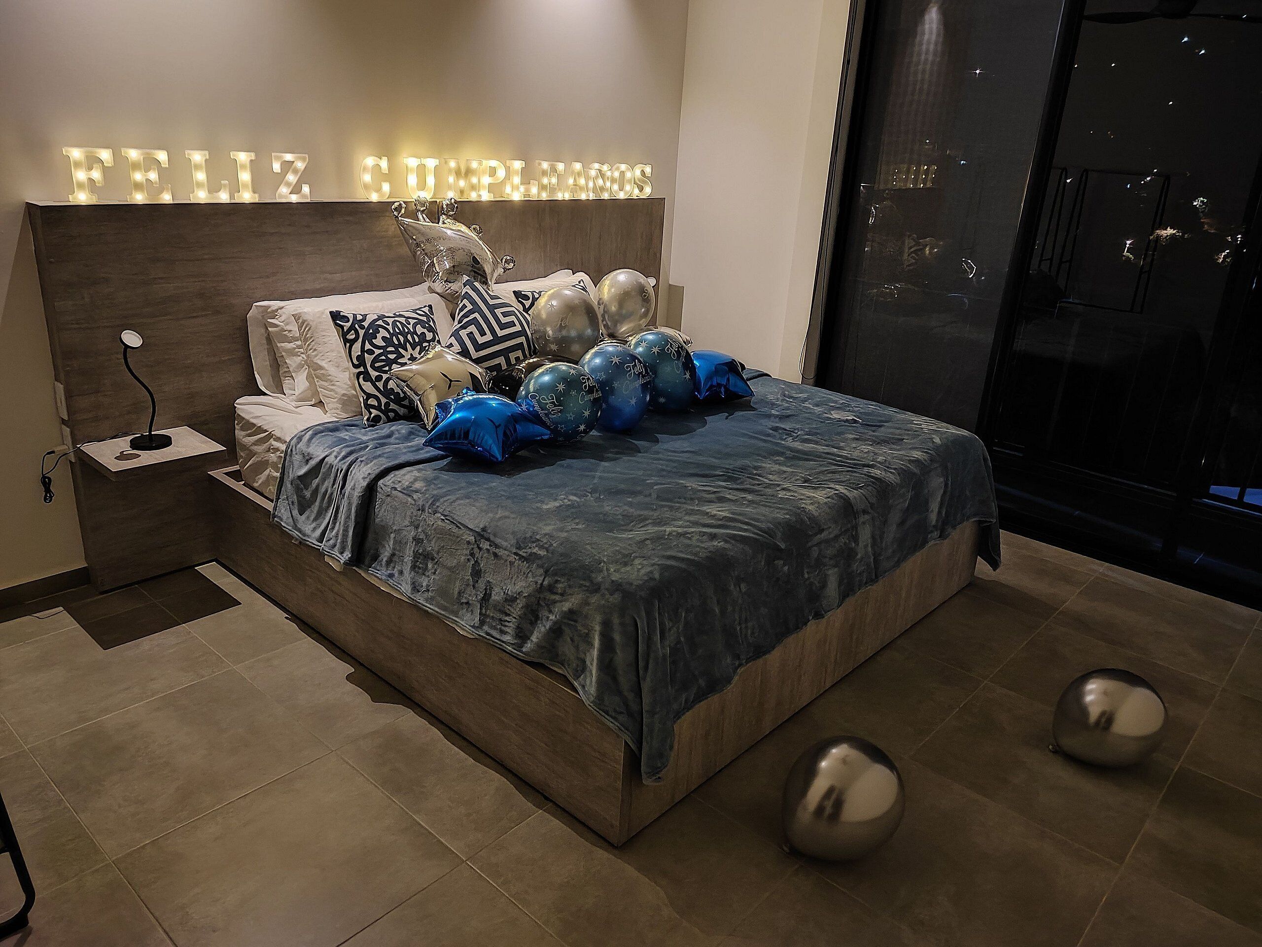 3 bedrooms, bed sheets