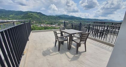 Dream cabin in Vista Hermosa: enjoy nature in a cozy atmosphere