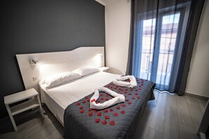 Egyptian cotton sheets, premium bedding, minibar, in-room safe
