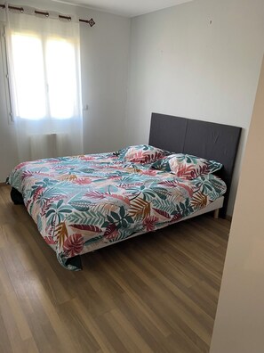 2 habitaciones y ropa de cama