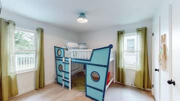3 Schlafzimmer, Bügeleisen/Bügelbrett, Reisekinderbett, kostenloses WLAN