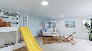 Children's area - The Playmakers Funhouse: HOF Village (Canton)