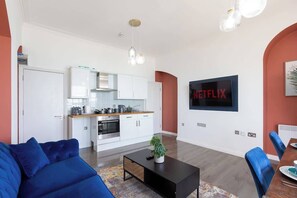 TV, offices - Sea View - 1 Bedroom flat (Brighton and Hove)