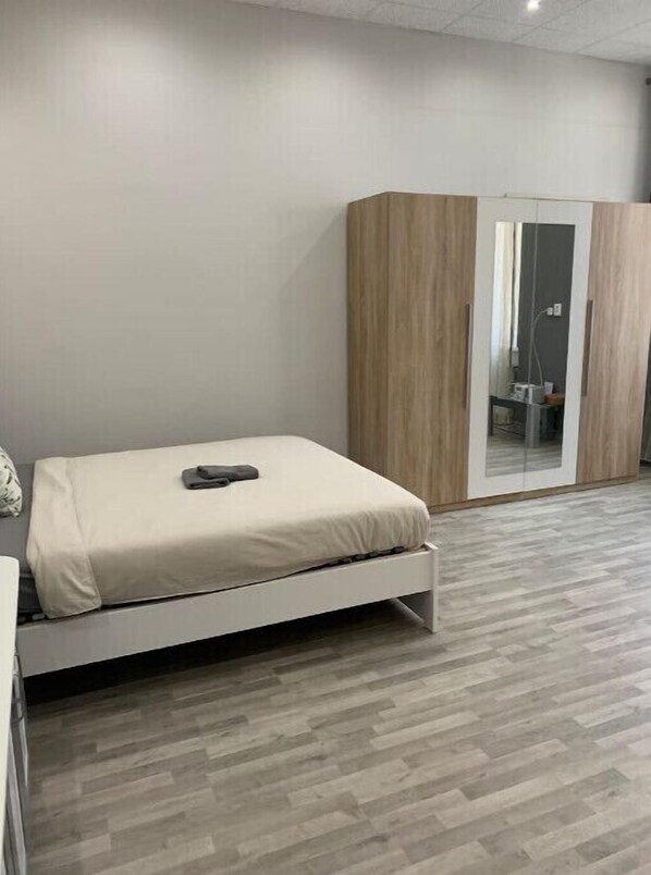 1 quarto