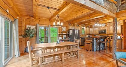 Hot Tub, Sauna, GameRoom: Pool Table, Arcade, Ping Pong, Foosball. Hiking Nearby