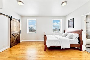 3 habitaciones, tabla de planchar con plancha, wifi y ropa de cama 