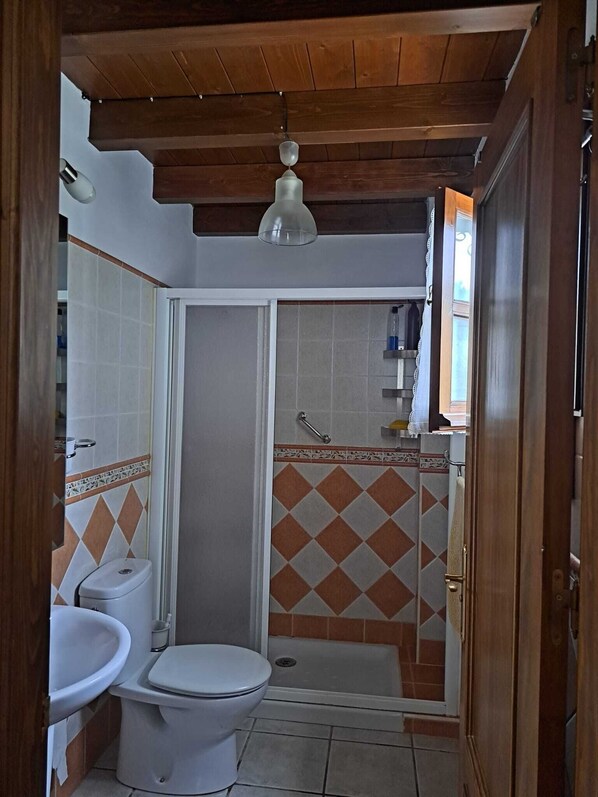 Towels, soap, toilet paper