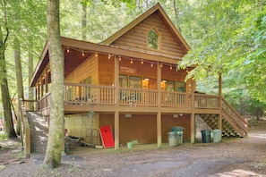 Exterior - Riverfront Ellijay Cabin w/ Deck + Pool Access! (Ellijay)