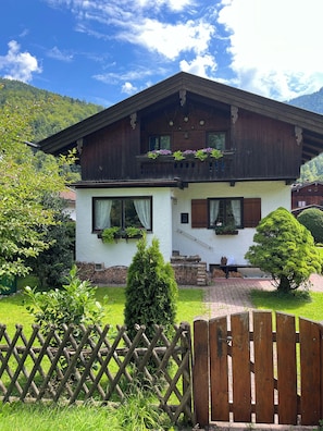 Exterior - Vacation home Anni - a retreat to relax and enjoy nature at Lake Tegernsee (Kreuth)