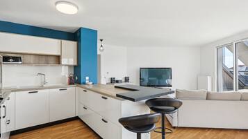 Køleskab, mikrobølgeovn, ovn, opvaskemaskine