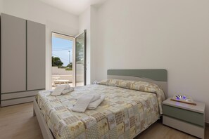 2 bedrooms, iron/ironing board, Internet