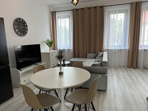 3 bedrooms, down duvets, blackout curtains, iron/ironing board - Apartamenty Przy Deptaku (Swinoujscie)