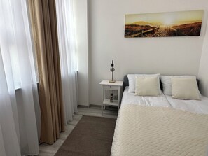 3 bedrooms, down duvets, blackout curtains, iron/ironing board - Apartamenty Przy Deptaku (Swinoujscie)