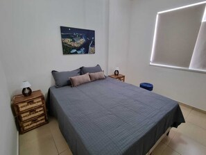 1 soverom, strykejern/-brett, wi-fi og sengetøy