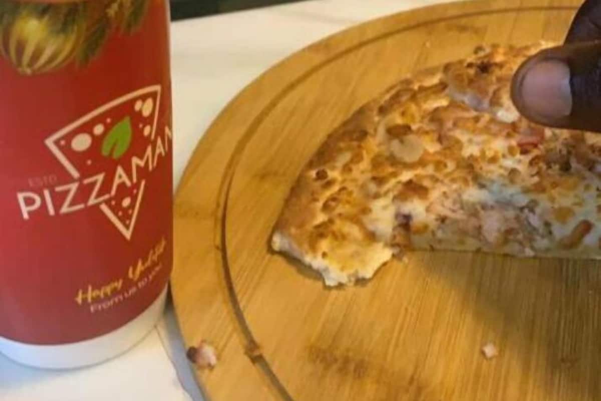 deluxe room | in-room dining