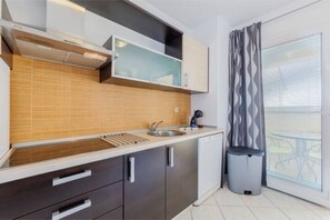 Kühlschrank, Geschirrspüler