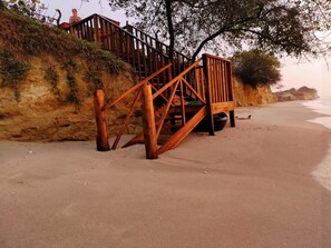 On the beach, sun loungers, beach umbrellas - Glamping Playa Kai (Dibulla)