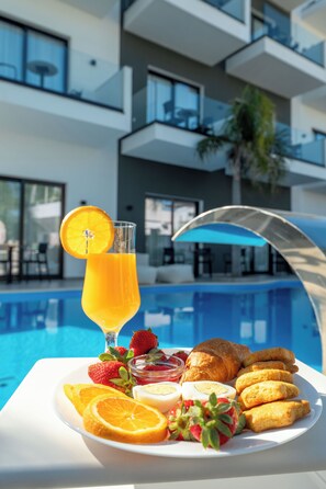 Food and drink - Absolute Hotel (Ksamil)