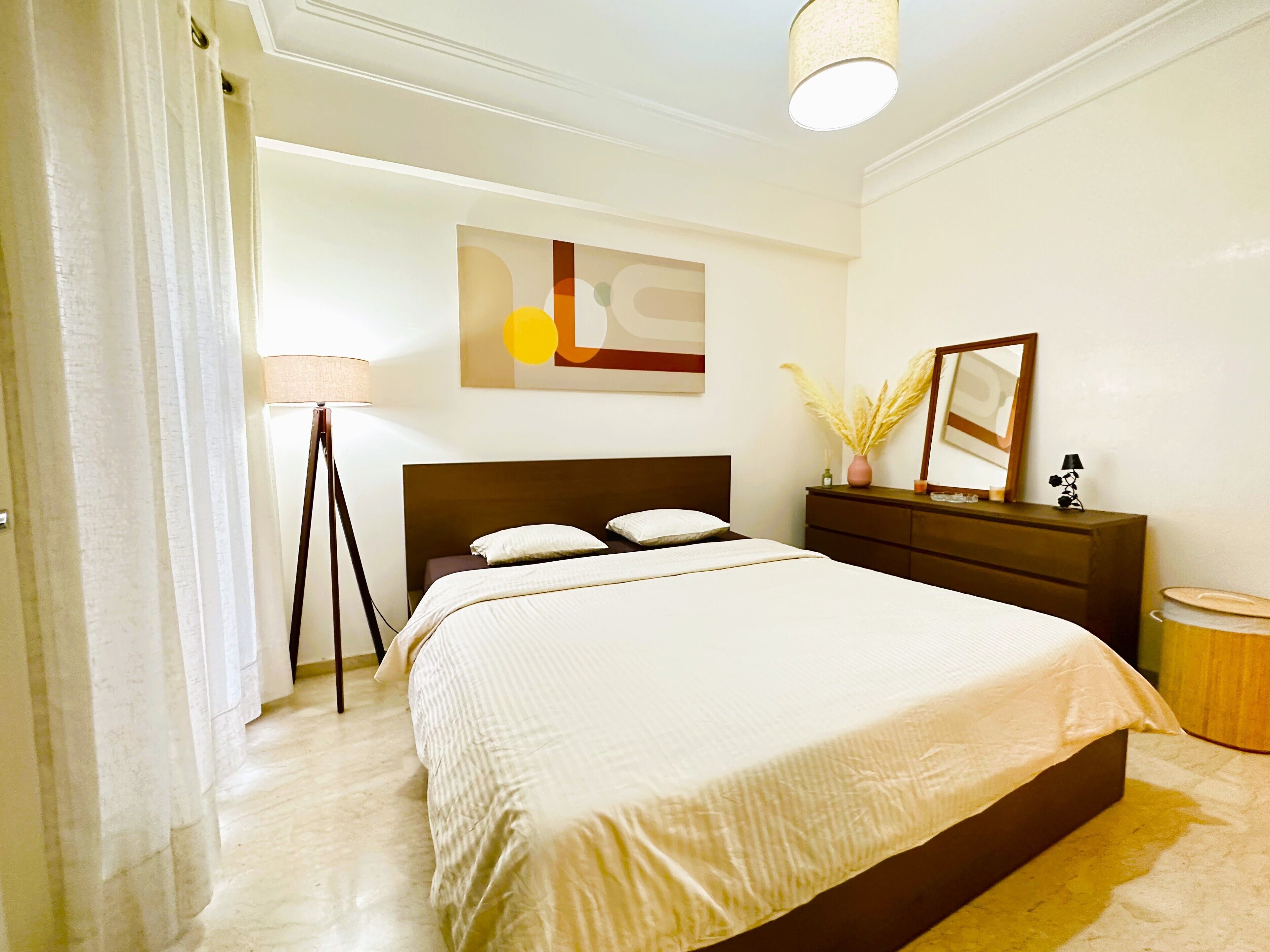 3 bedrooms, in-room safe, desk, iron/ironing board