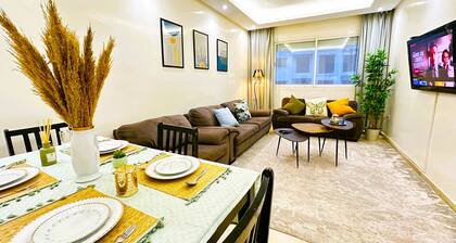 Greeny cosy 3BDR - Downtown near train / tram