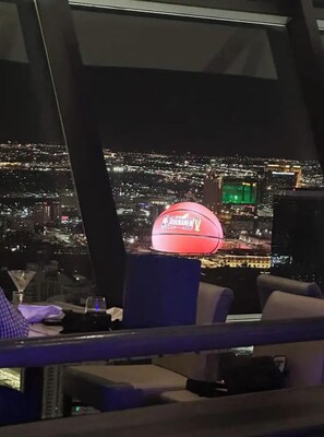 Bar (en el alojamiento)