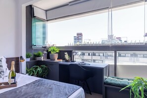 Apartment | Individually furnished, desk, free WiFi, bed sheets - Oscar Freire - Condomínio Glass VN (São Paulo)