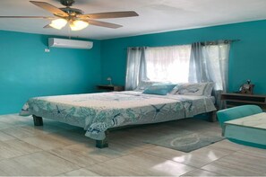 1 bedroom, iron/ironing board, WiFi - YanceyLargoEstate-Newly Built 1 Bedroom Suite by RedAwning (Montego Bay)